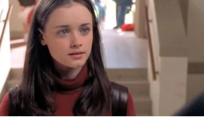罗里·吉尔摩 (Rory Gilmore) 在 Stars Hollow High 上'Gilmore Girls'