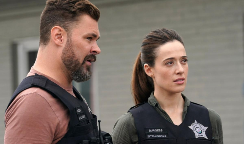 Patrick John Flueger nei panni di Adam Ruzek e Marina Squerciati nei panni di Kim Burgess