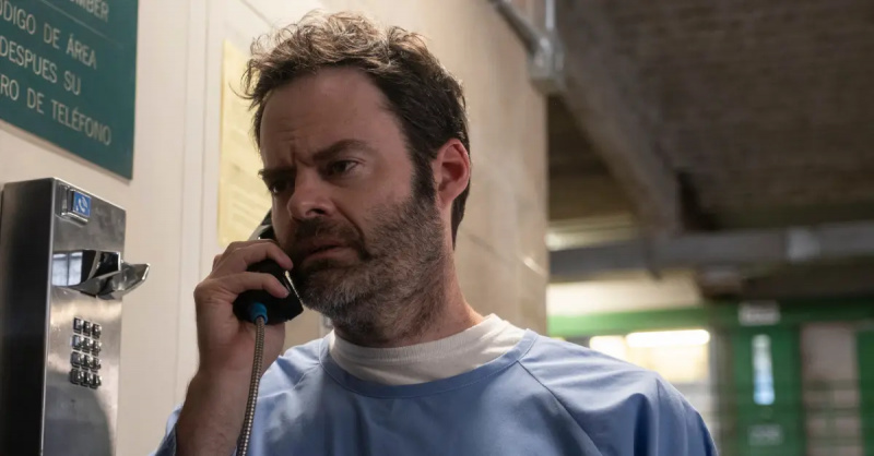 Barry (Bill Hader) vorbește la telefon în închisoare în sezonul 4 din'Barry'
