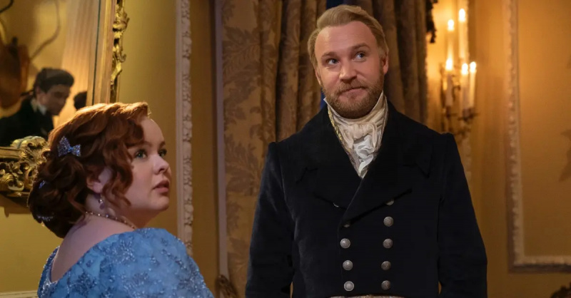 Penelope dan Lord Debling berdiri bersama di Musim 3, Bagian 1