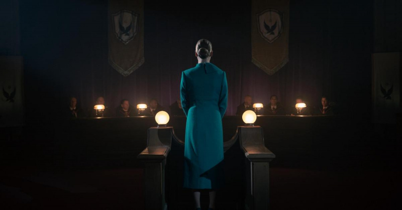 Một số người hâm mộ 'Handmaid's Tale' muốn Serena có một số phận tồi tệ hơn cái chết (SPOILERS)