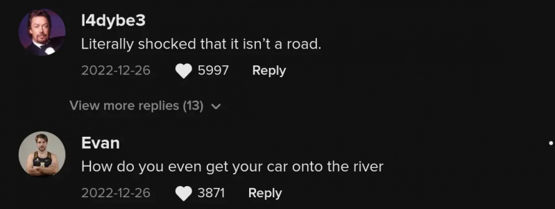 TikToker legt auto vast die op bevroren kanaal rijdt en door het ijs zakt