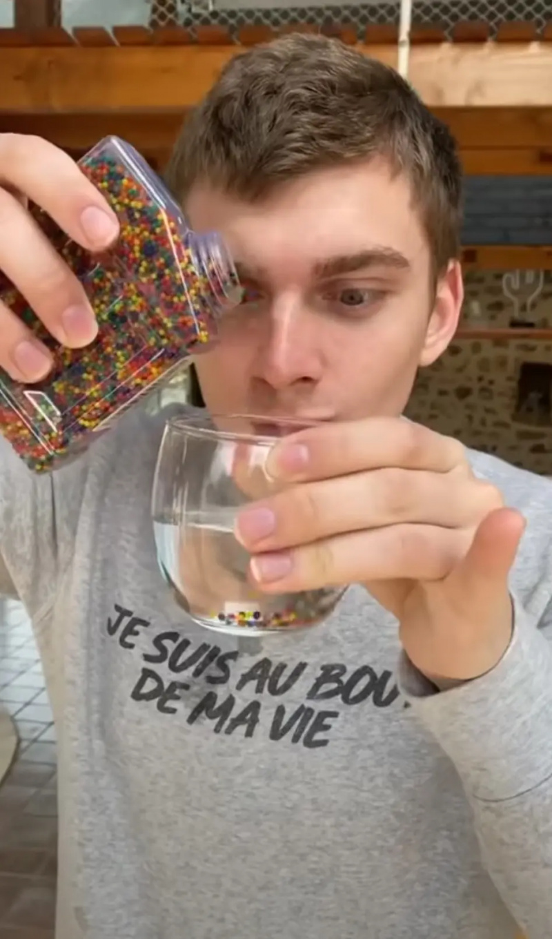 ebadedeccffa